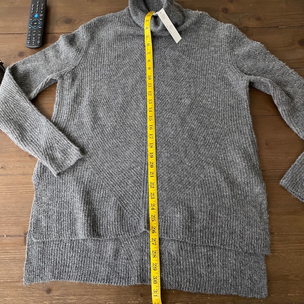 Sweet Romeo Abstract Ribbed Sweater medium NWT - Picture 9 of 9